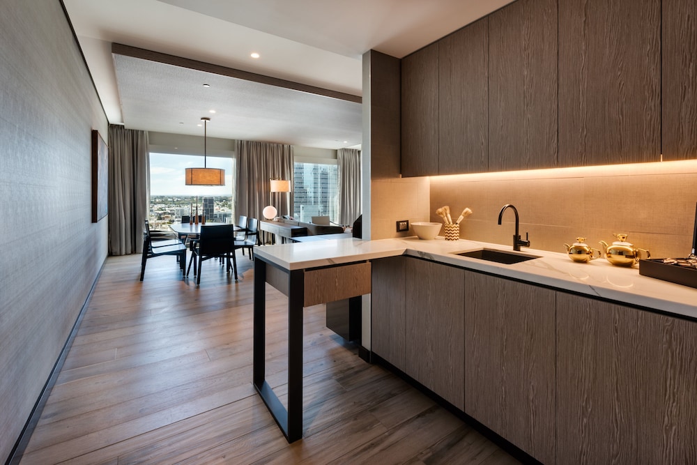 Suite (Penthouse)
