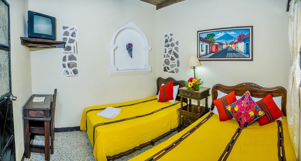 Standard Twin Room, 2 Twin Beds, Private Bathroom, Courtyard Area photo 1