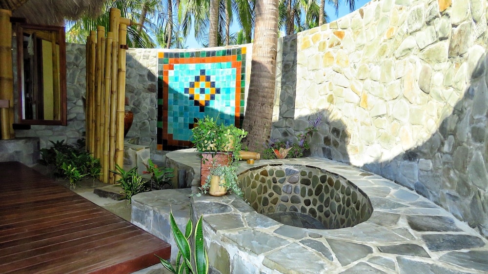 Honeymoon Villa, Sea View, Beachfront