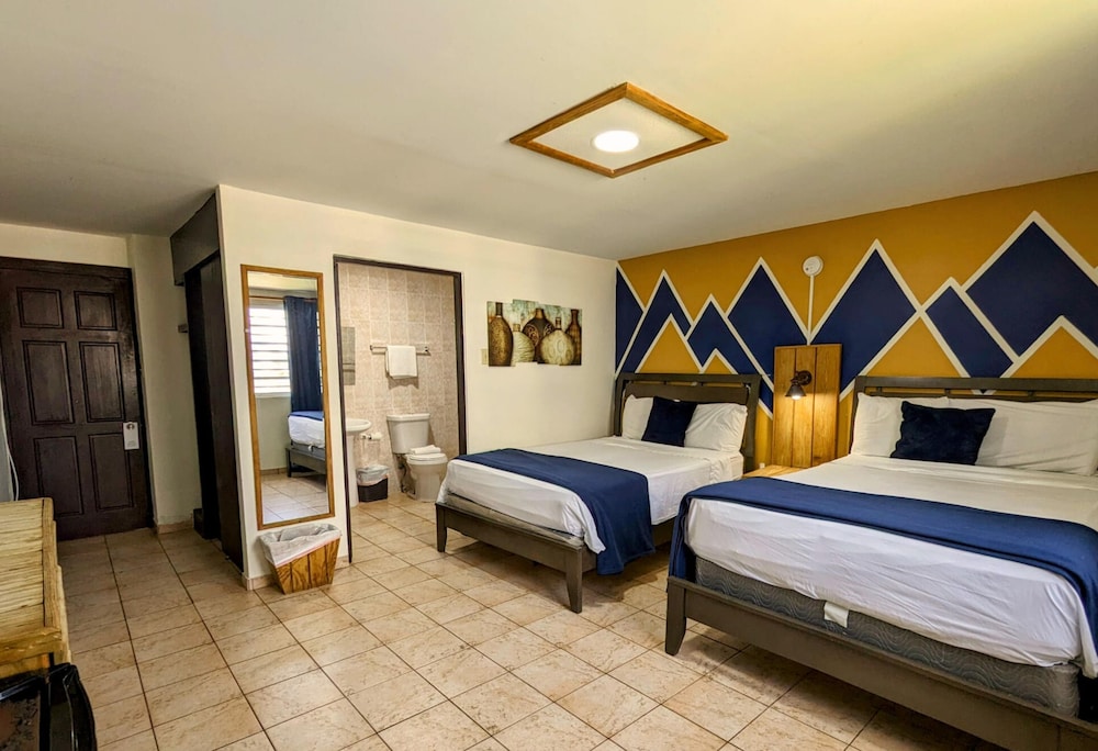 Basic Quadruple Room, Balcony photo 3