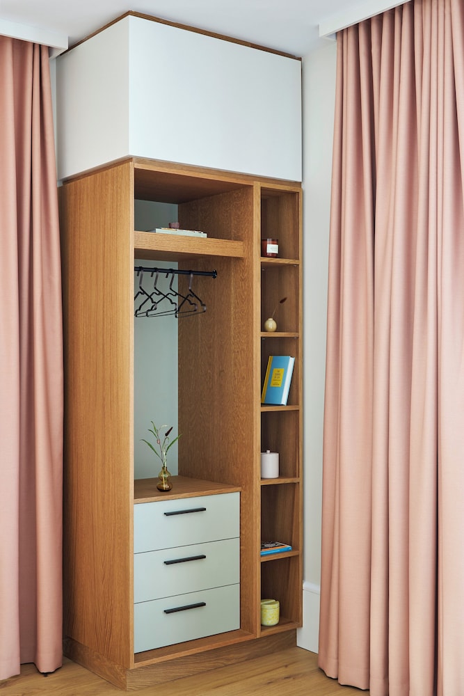 Two Bedroom Terrace Suite - Photo 5