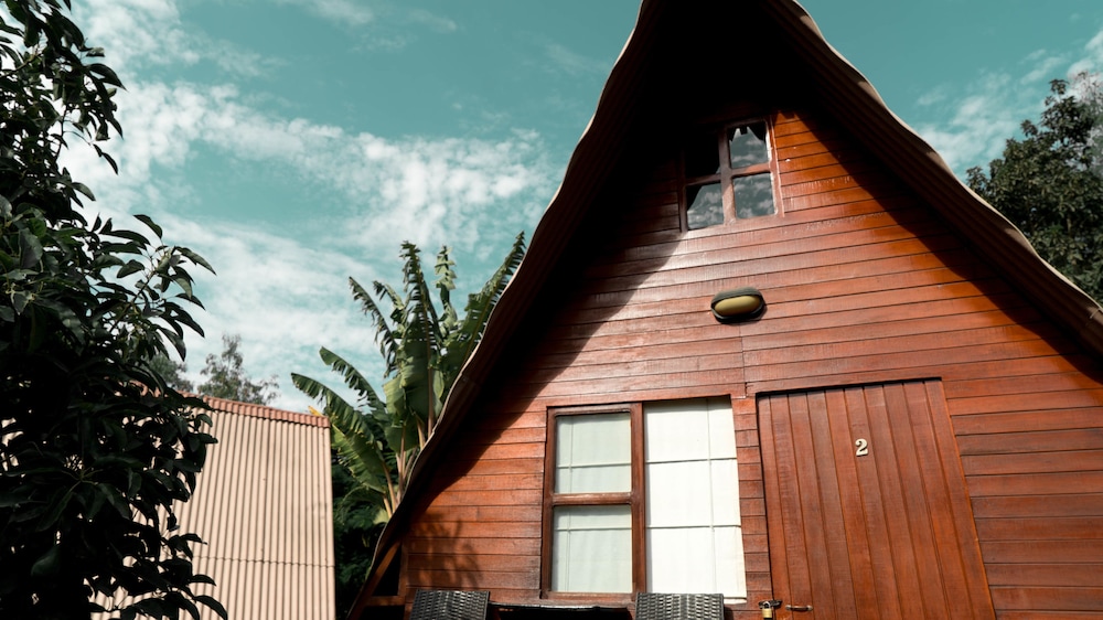 Signature Cabin, 1 Queen Bed, Terrace, Valley View (Wood) photo 2