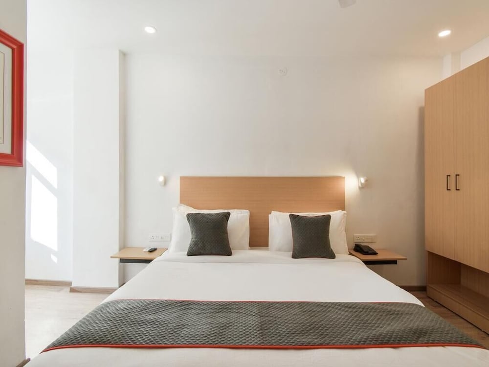 Standard Double Room - Photo 3