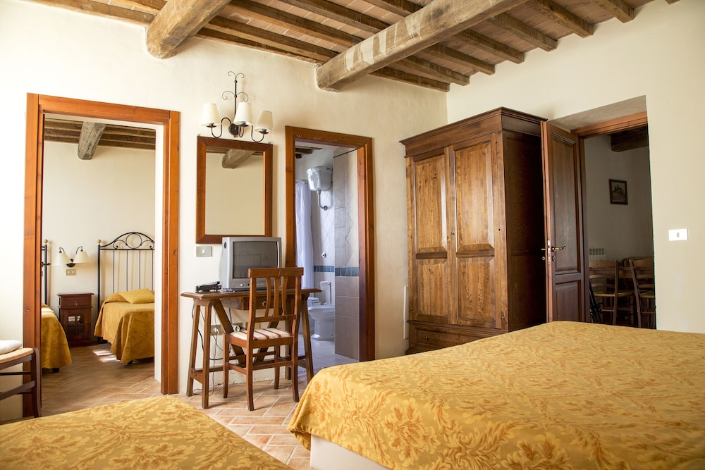 Triple Room photo 3