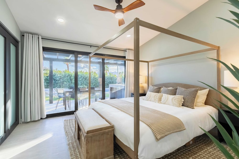 House (4 Bedrooms) photo 2