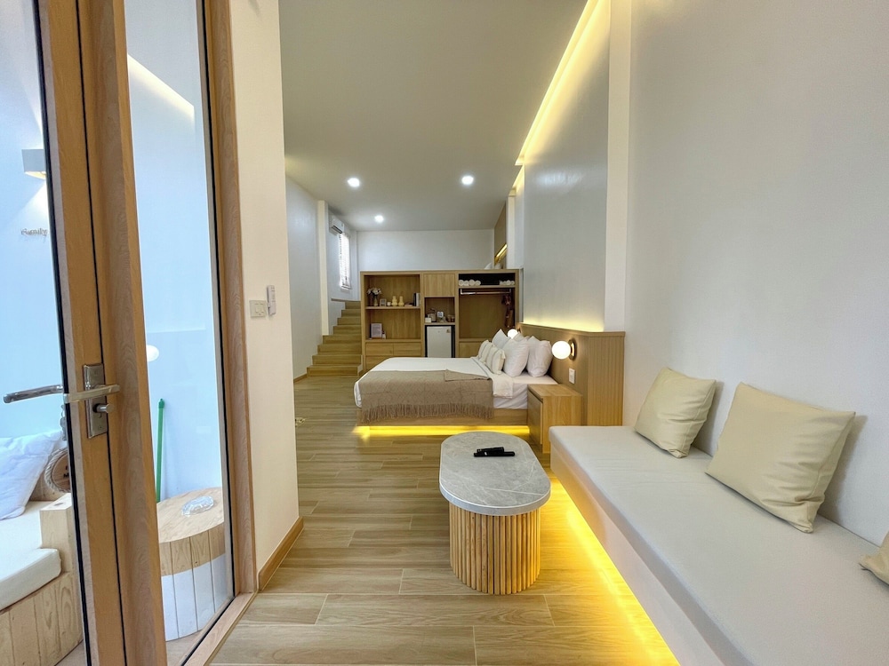 Family House photo 2