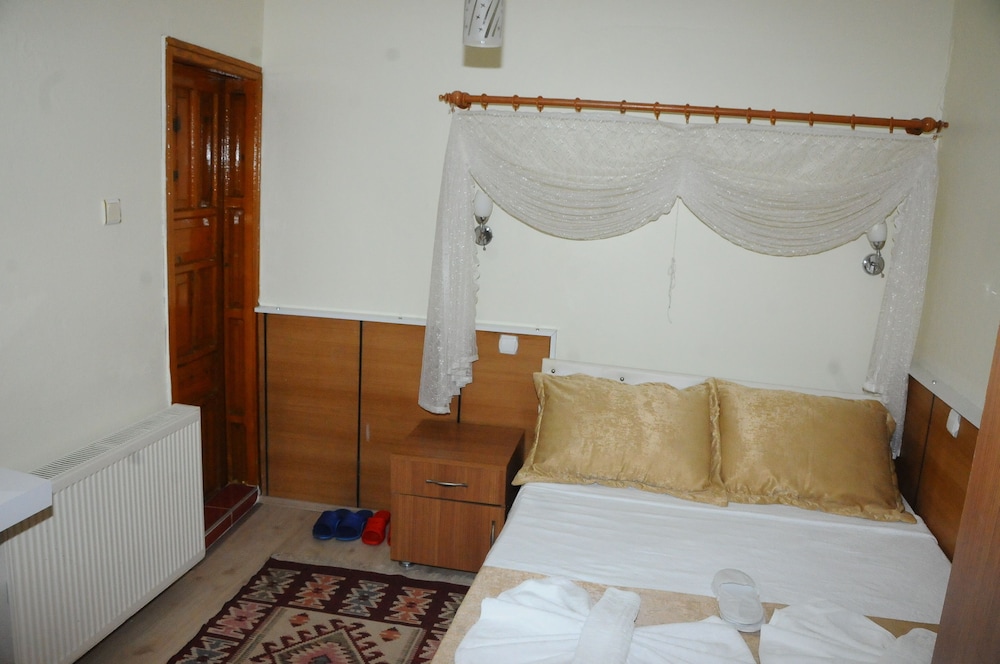 Standard Double Room Single Use photo 2