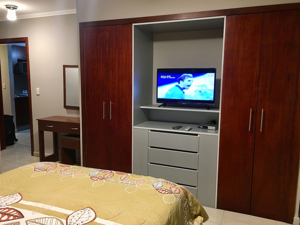 Junior Apartment, 2 Bedrooms, Kitchen, Mountain View (2 Bedrooms with 2 beds) photo 2