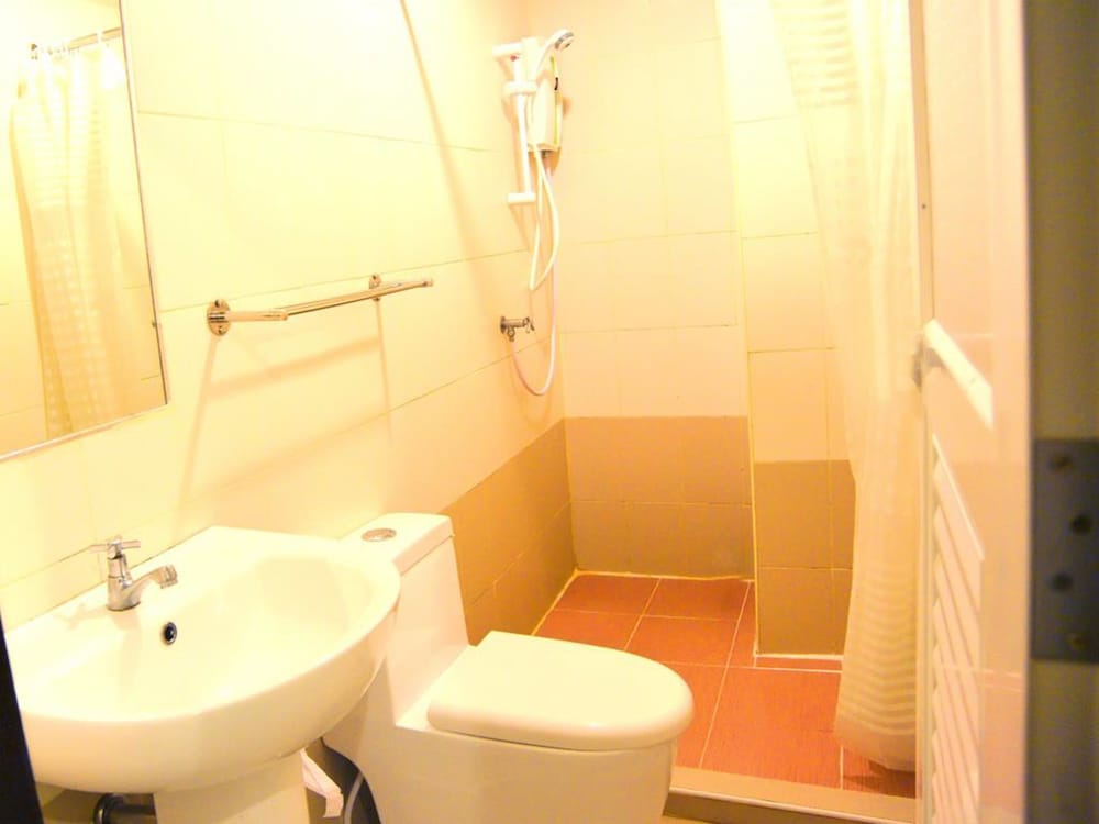 Standard Twin Room photo 2