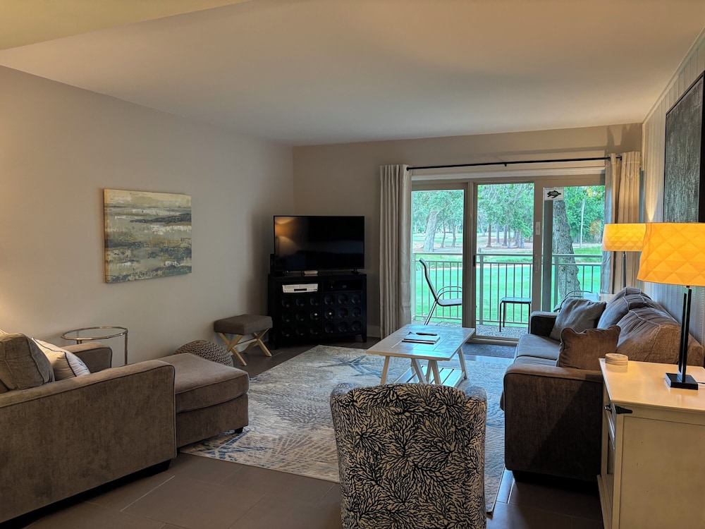 Villa, Multiple Beds, Kitchen, Golf View (521 Plantation Club Villas)