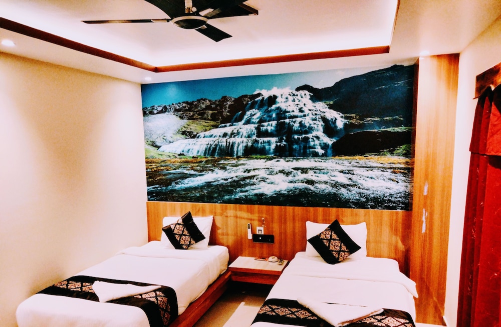 Basic Twin Room photo 1