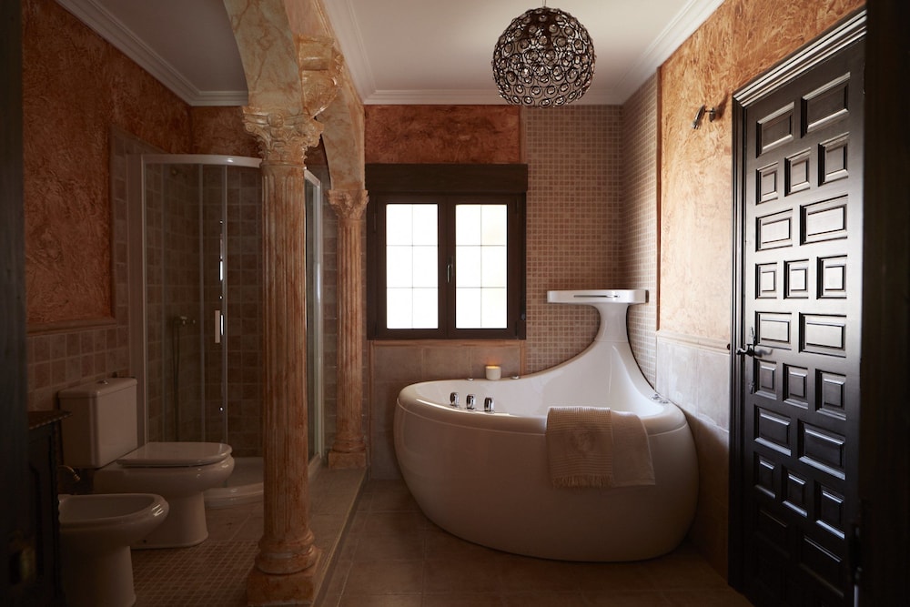 Suite, Bañera de Hidromasaje (Suite Jetted Tub Manuela)
