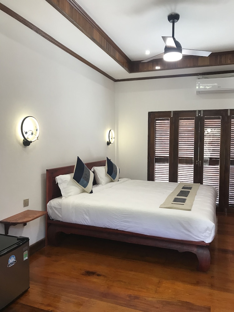 Deluxe Double Room - Photo 13