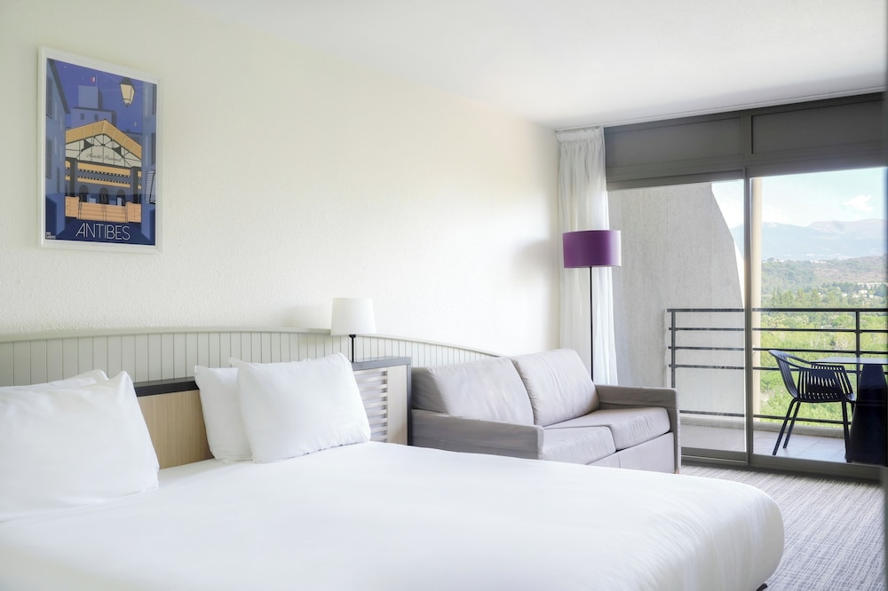 Superior Double Room, Partial Sea View - Photo 1