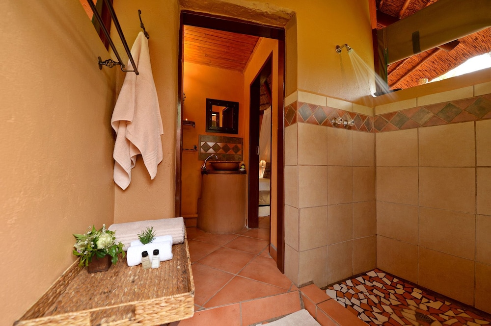 Hideaway Cottage photo 2