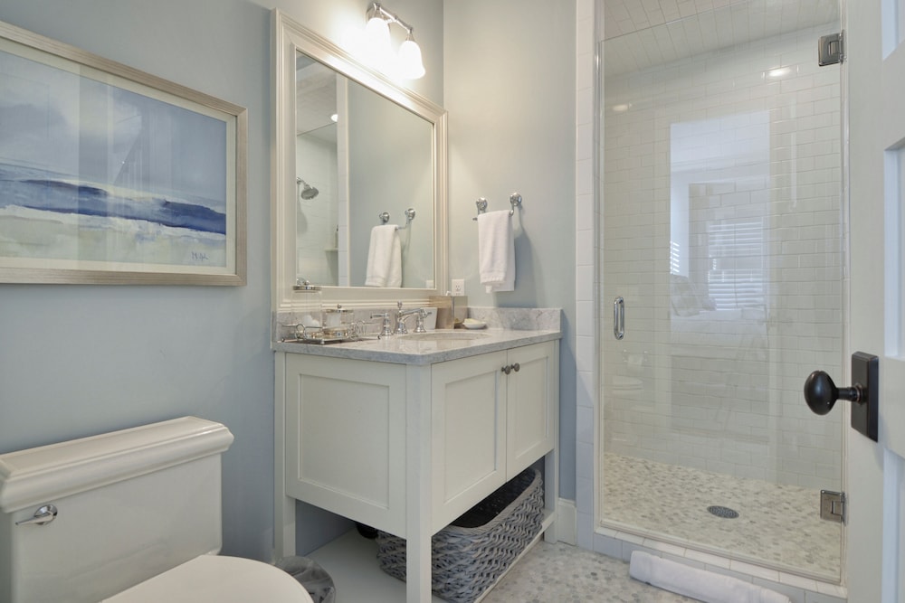4 Bedroom Wilson Village Home 5036 photo 3