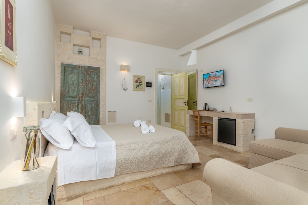 Deluxe Triple Room photo 1