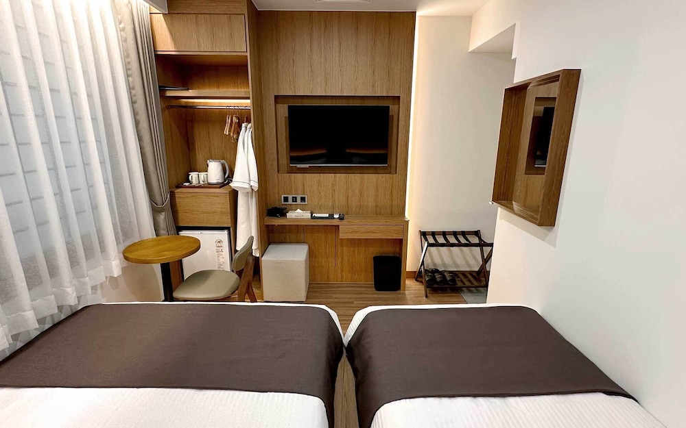 Junior Suite Twin - Photo 2