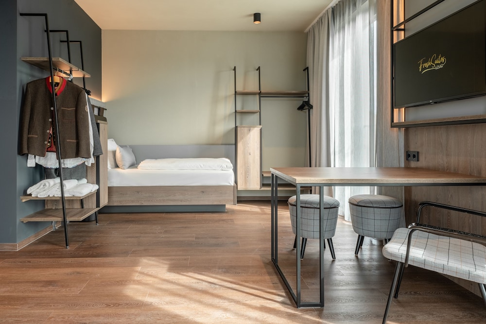 Junior Apartment, Multiple Beds, Non Smoking photo 2