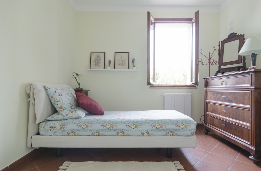 Family Suite, Private Bathroom, Courtyard View