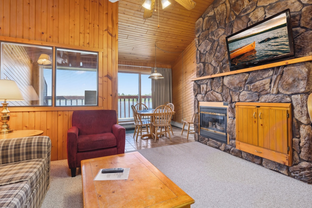 Panoramic Condo, 2 Bedrooms photo 3