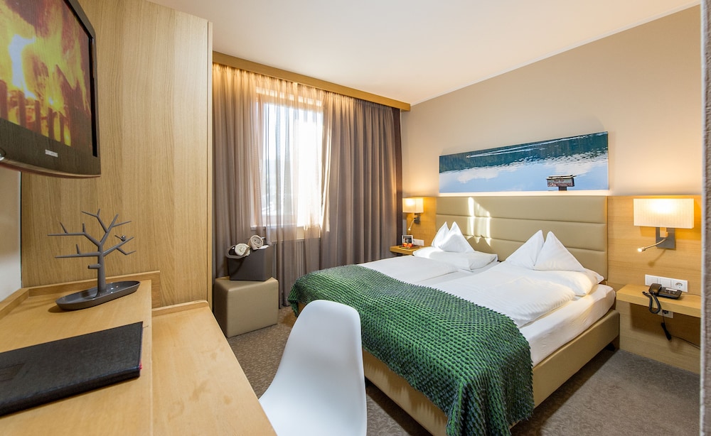Basic Double Room