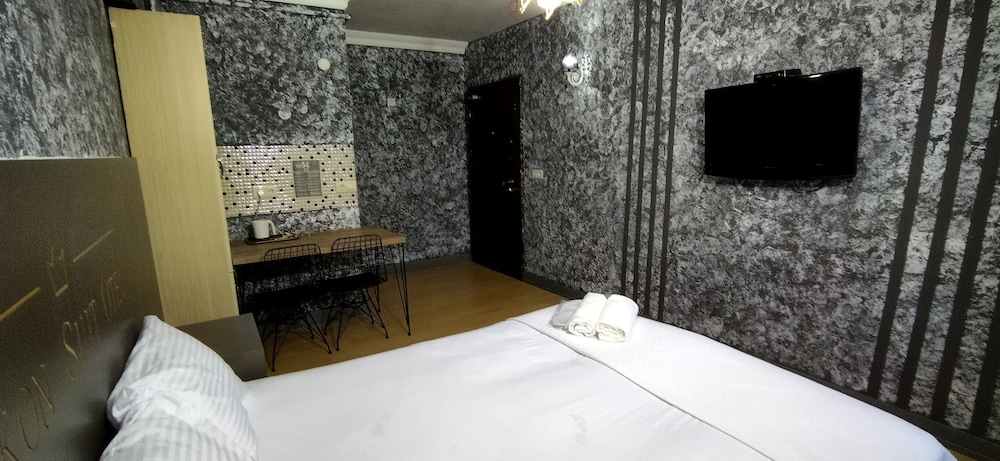 Standard Double Room photo 2