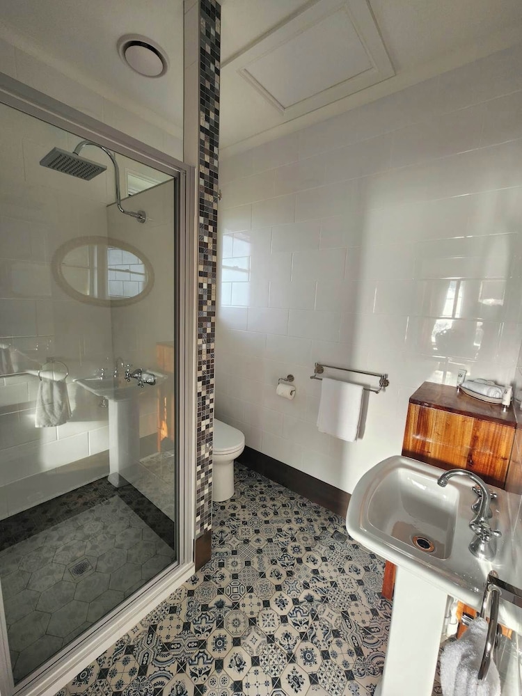 Standard Double Room, 1 Bedroom, River View photo 2