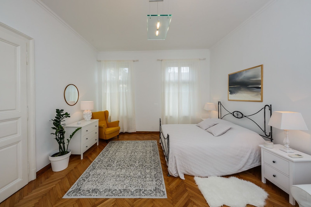 Apartment, 5 Bedrooms