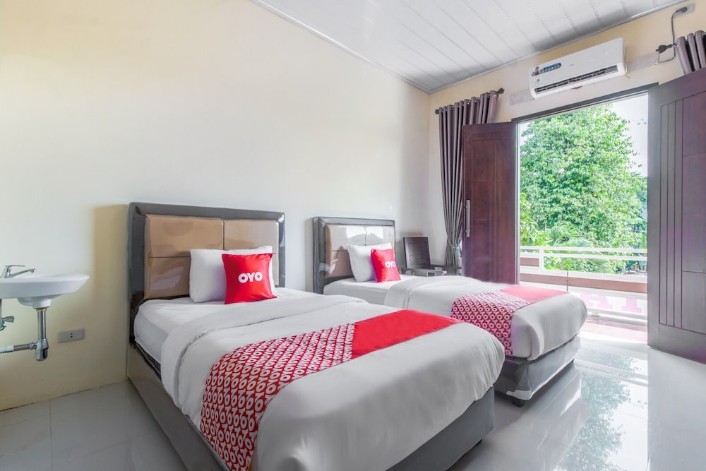Deluxe Twin Room photo 1
