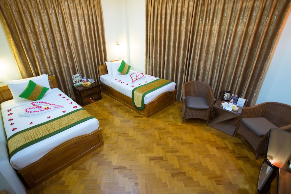 Deluxe Twin Room, 2 Twin Beds photo 3