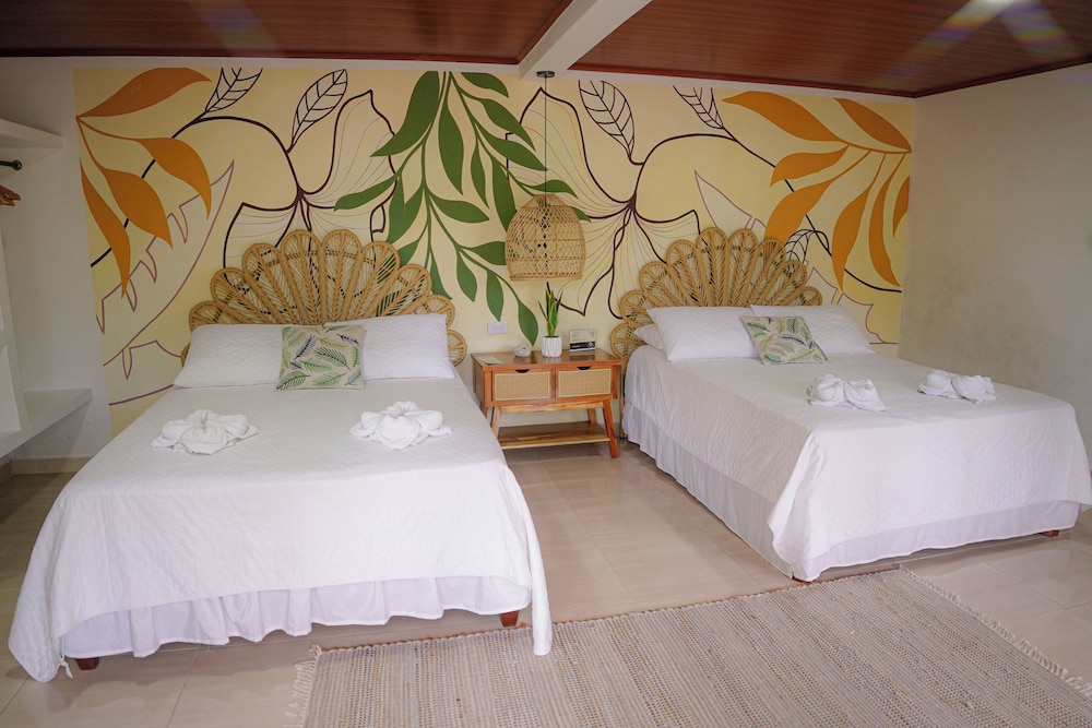 Family Suite, Multiple Beds, Garden View photo 3