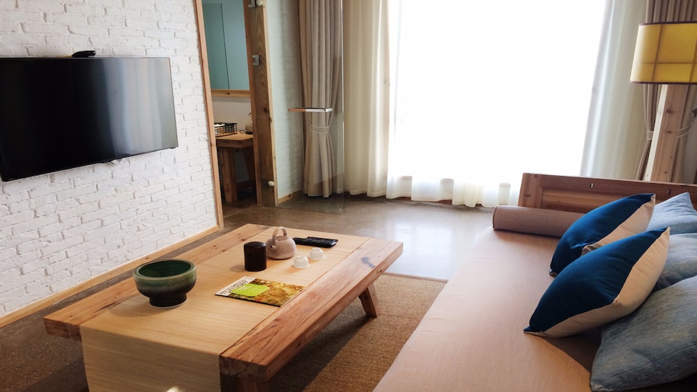 Boutique Suite photo 1
