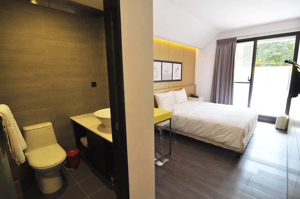 Basic Double Room photo 3