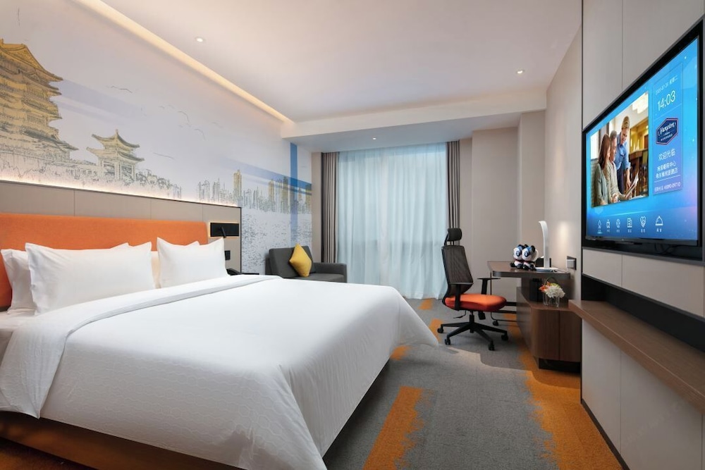 Superior Single Room, Partial Lake View