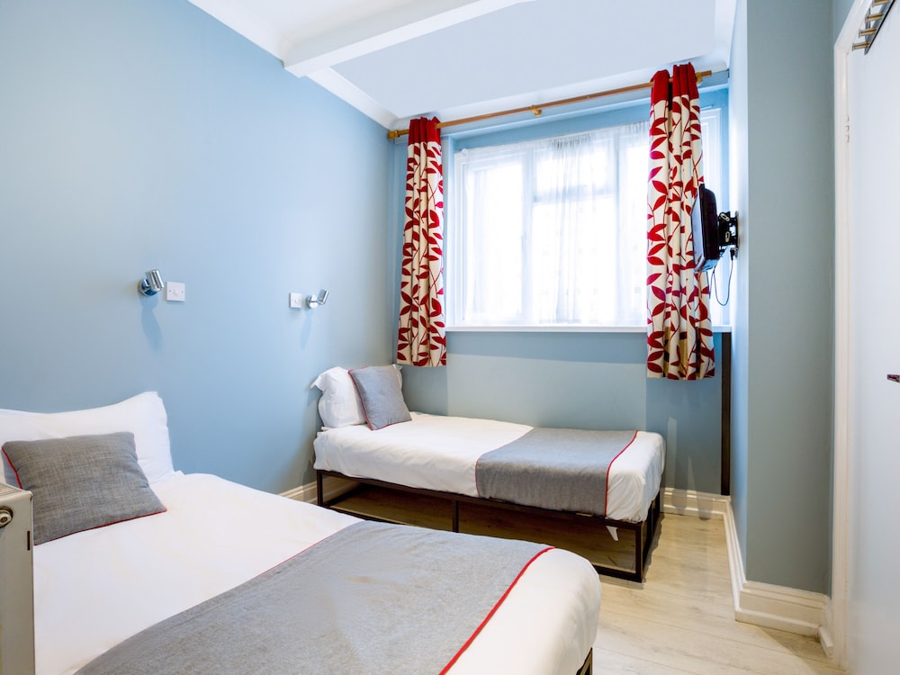 Standard Twin Room, 2 Twin Beds photo 1