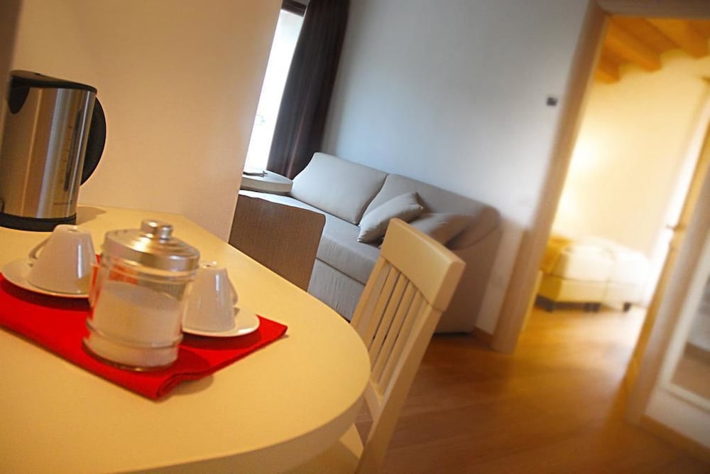 Panoramic Quadruple Room, Vineyard View photo 3