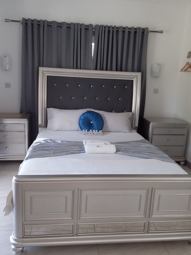 Honeymoon Room (Diamond)