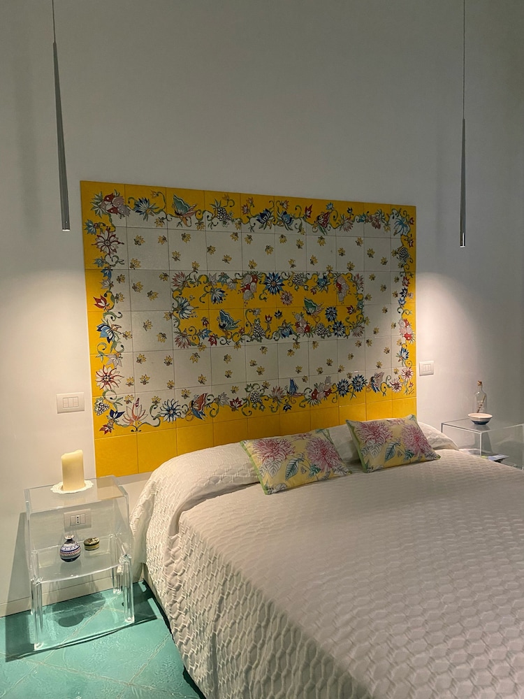 Romantic Triple Room photo 2