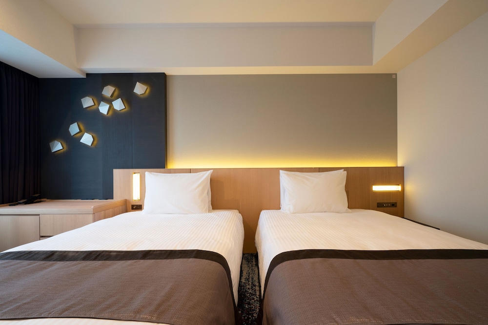 Comfort Twin Room, Non Smoking (2 semi-double beds) - Photo 2