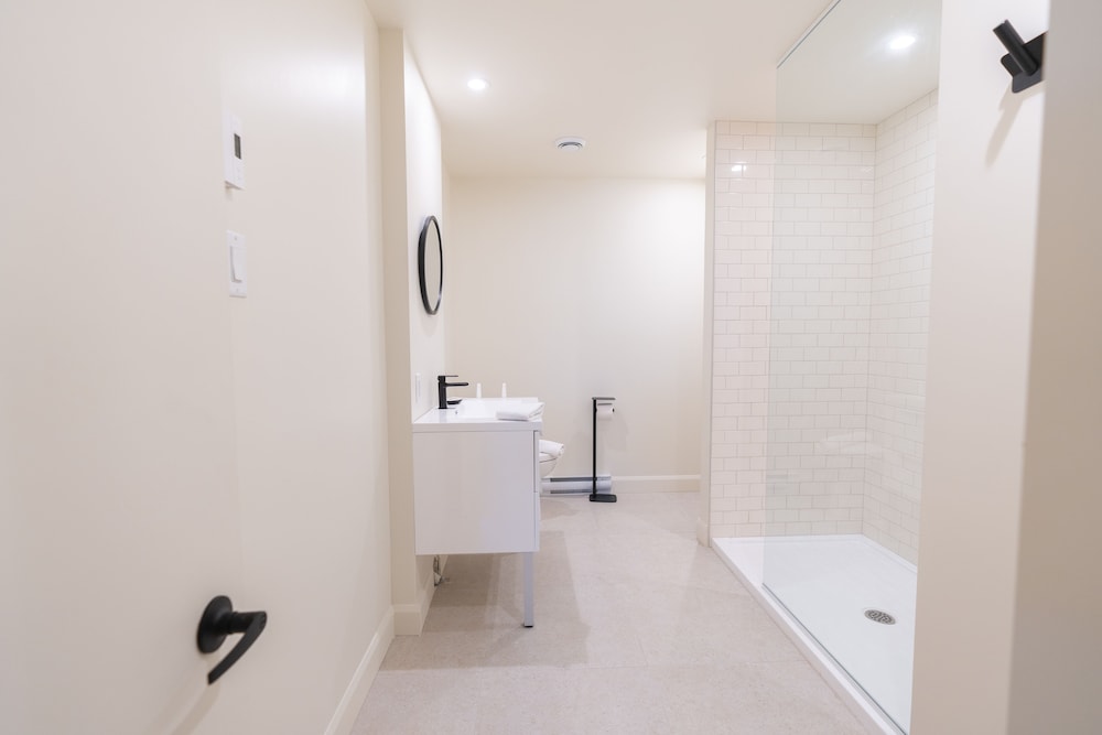 BA404 - Three-bedroom Apartment