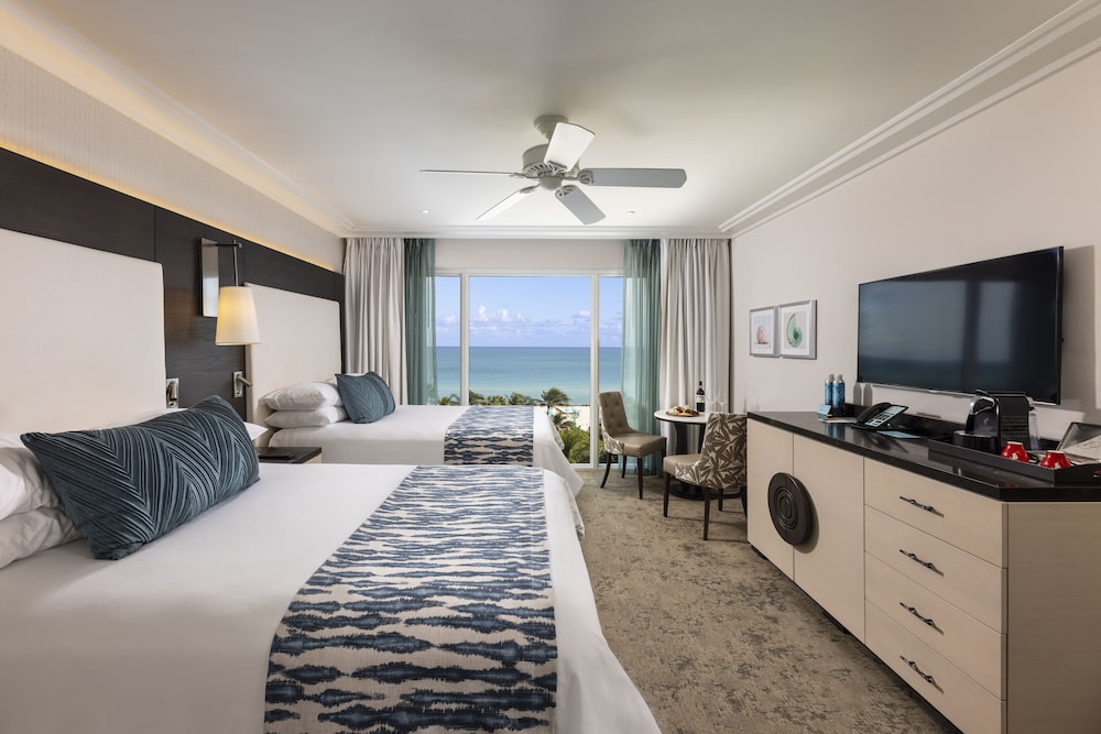 Room, 2 Double Beds, Ocean View