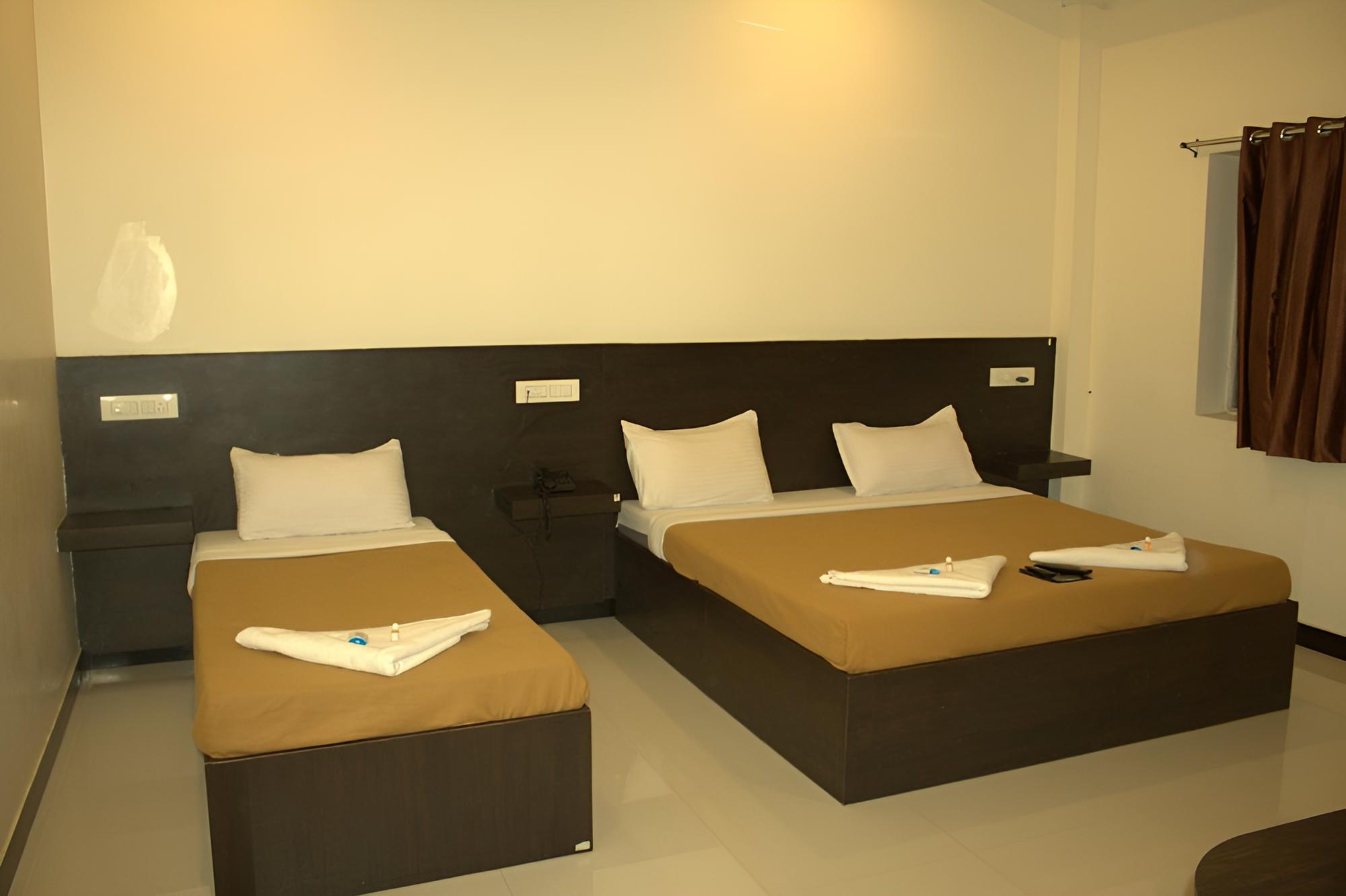 Triple Non-AC Room