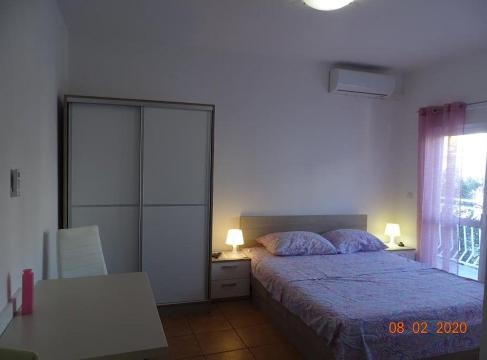 Studio (Classsic Studio with Balcony ( Ap6))