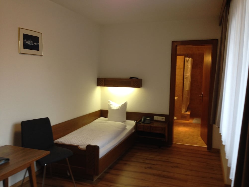 Single Room photo 2