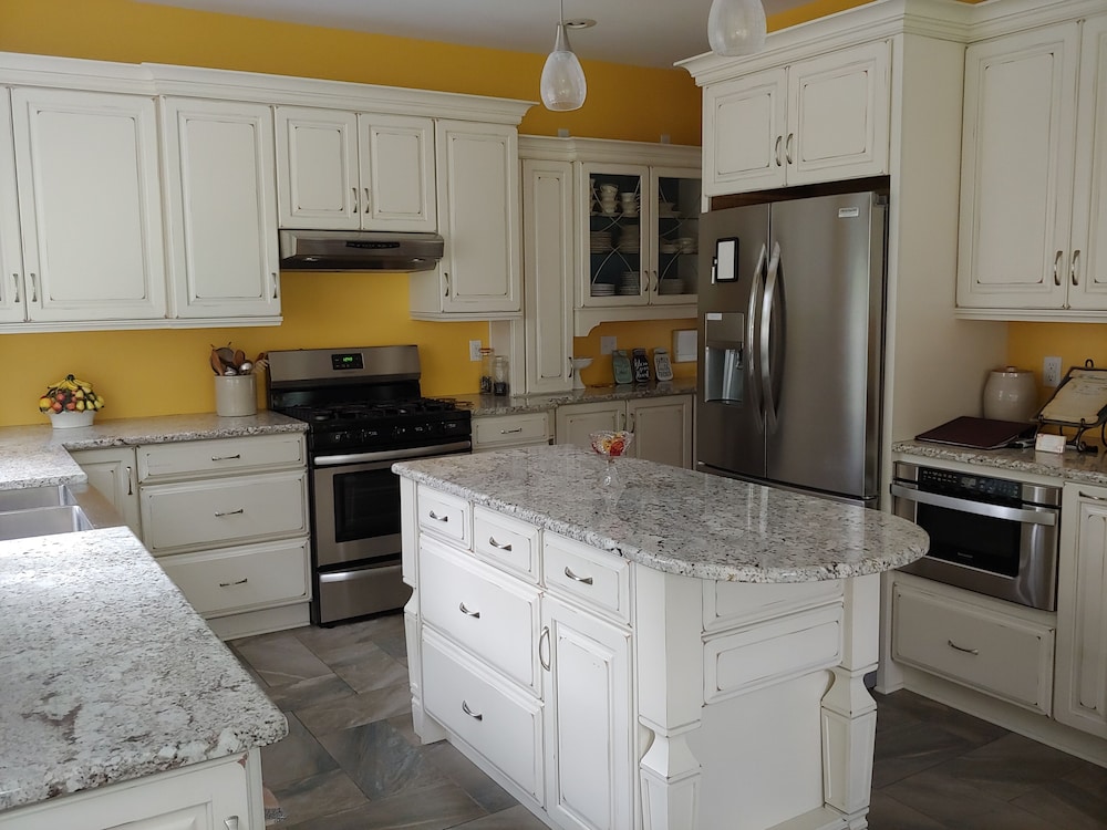 Luxury Suite photo 2