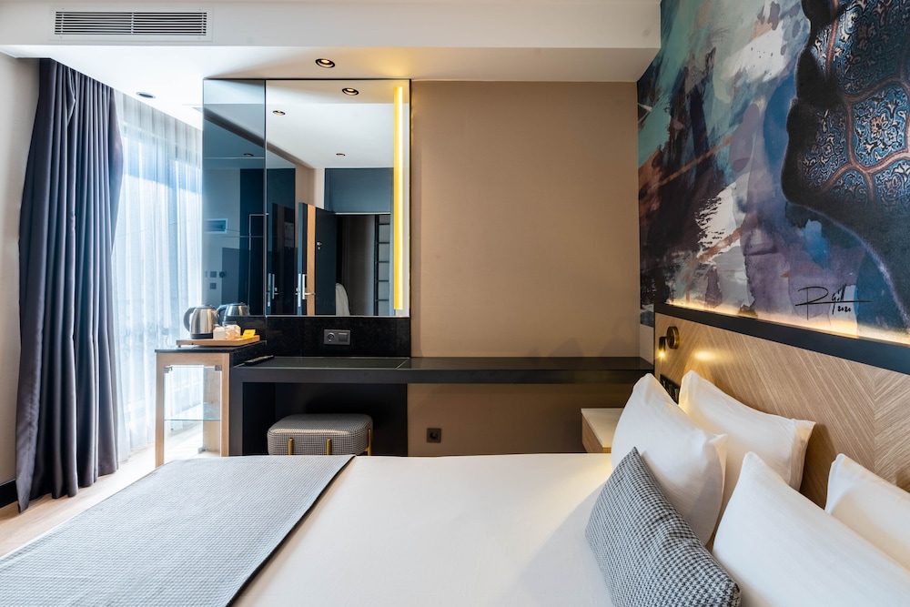 Corner Room