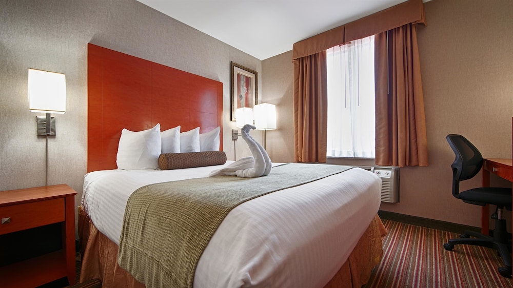 Standard Room, 1 Queen Bed, Non Smoking photo 1
