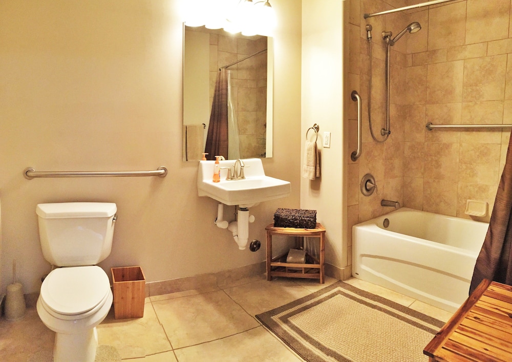 Downtown Luxury Condo at Citifront, Billede 7