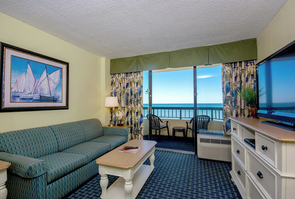 Pinnacle Oceanfront One Bedroom King Suite - Photo 2
